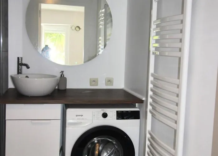 شقة 2 Pieces, Calme, Renove, Balcon بياريتز