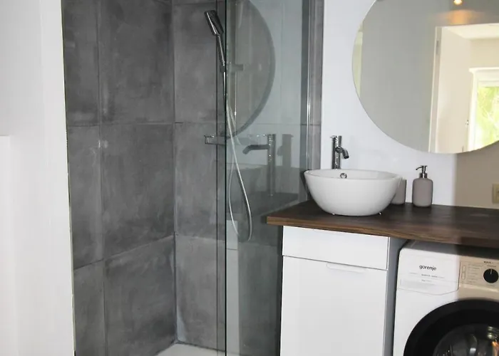 2 Pieces, Calme, Renove, Balcon * بياريتز